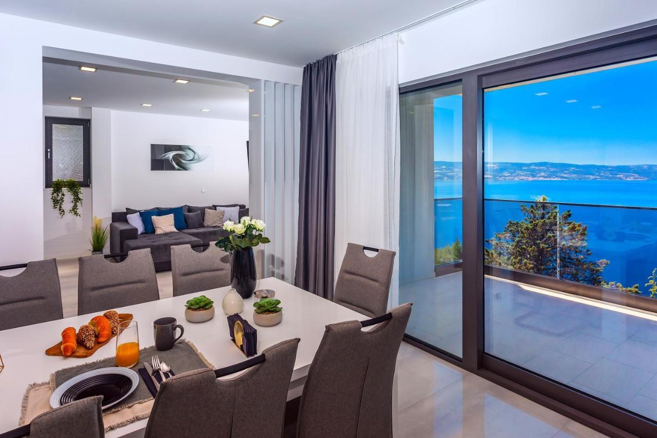 Villa Belvedere With Heated Pool, Billiards, Media Room, Sea Views,10 Pax โอมิช ภายนอก รูปภาพ