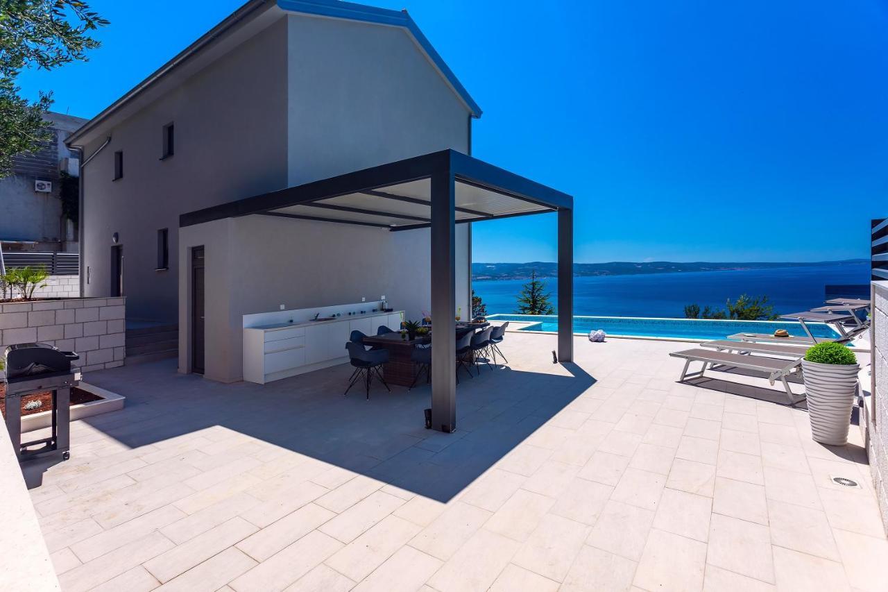Villa Belvedere With Heated Pool, Billiards, Media Room, Sea Views,10 Pax โอมิช ภายนอก รูปภาพ