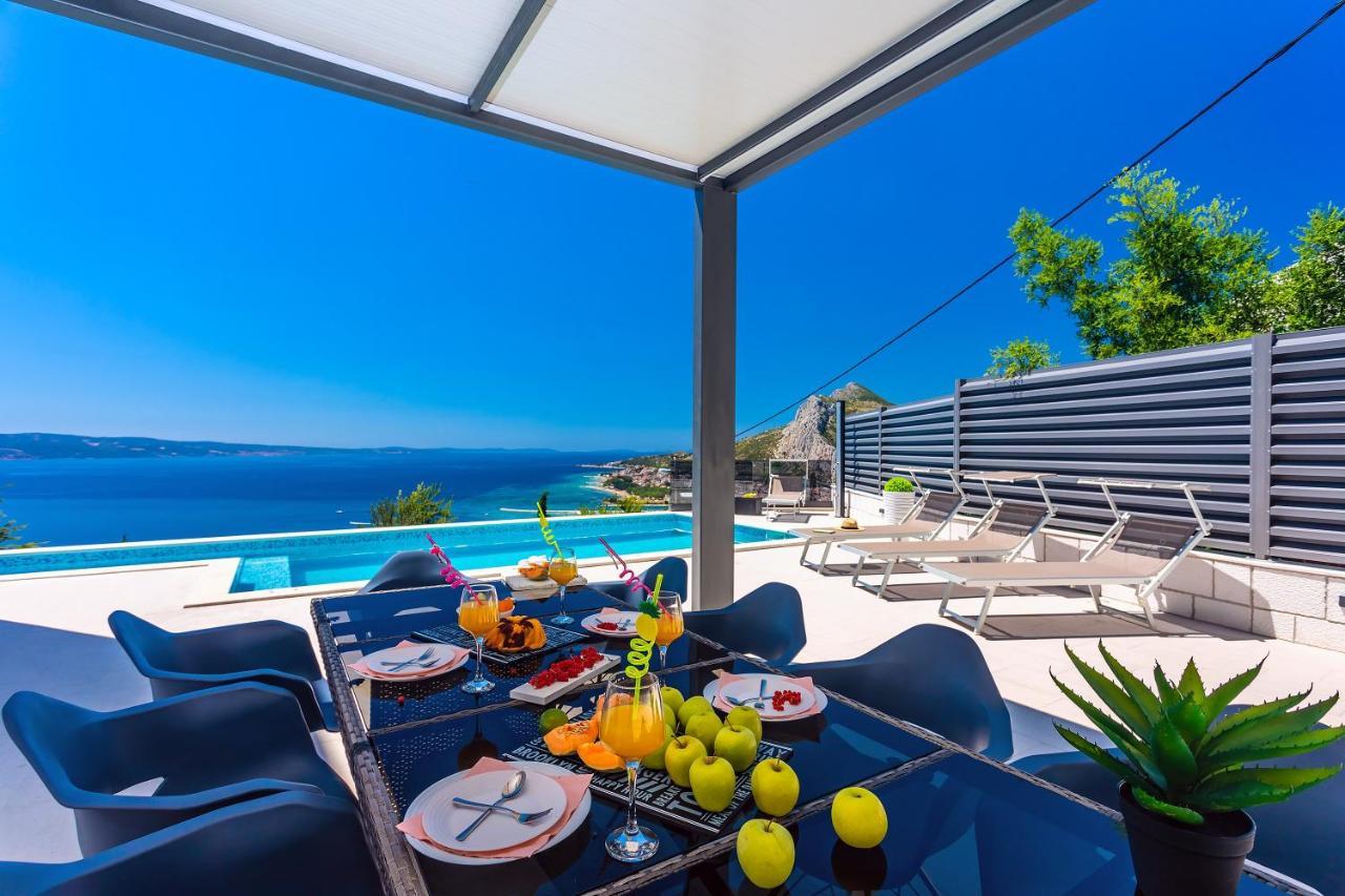 Villa Belvedere With Heated Pool, Billiards, Media Room, Sea Views,10 Pax โอมิช ภายนอก รูปภาพ